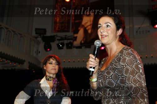 Amsterdam 11 november 2009
Presentatie cd Ellen ten Damme in Paradiso. Ellen met Femke Halsema
Peter Smulders bv