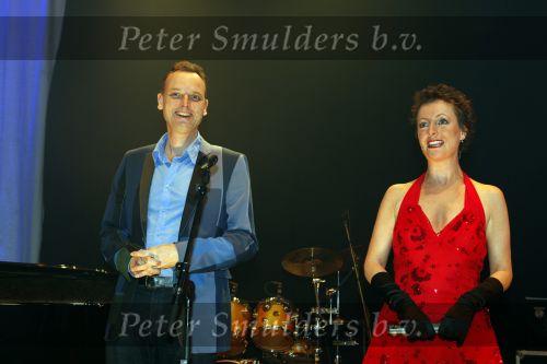 Sliedrecht 29 november 2009
Femke Wolthuis en Eric Bergsma  als cabaretduo Typisch!!
Peter Smulders bv