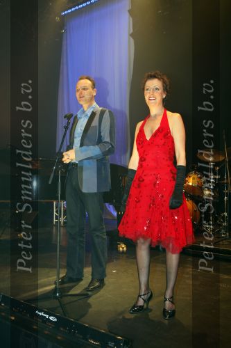 Sliedrecht 29 november 2009
Femke Wolthuis en Eric Bergsma  als cabaretduo Typisch!!
Peter Smulders bv