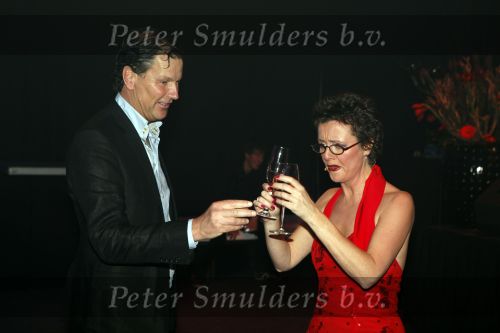 Sliedrecht 29 november 2009
Femke Wolthuis en Eric Bergsma  als cabaretduo Typisch!!
Peter Smulders bv