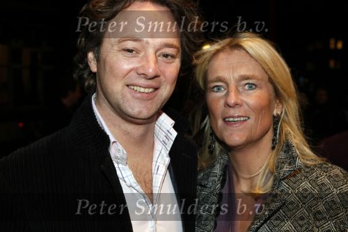Gouda 7 december 2009
Premiere de gelukkige huisvrouw in schouwburg van Gouda. Frits Sissing met vrouw
Peter Smulders bv
