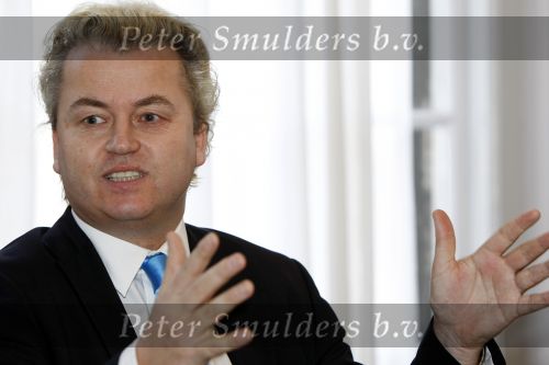 Den Haag 19 november 2009
Karel Hille intervieuwt Geert Wilders op het binnenhof.
Peter Smulders bv