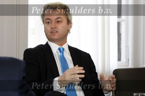 Den Haag 19 november 2009
Karel Hille intervieuwt Geert Wilders op het binnenhof.
Peter Smulders bv