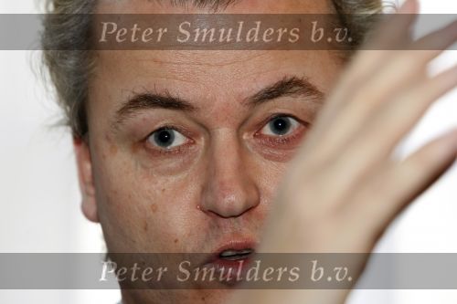 Den Haag 19 november 2009
Karel Hille intervieuwt Geert Wilders op het binnenhof.
Peter Smulders bv