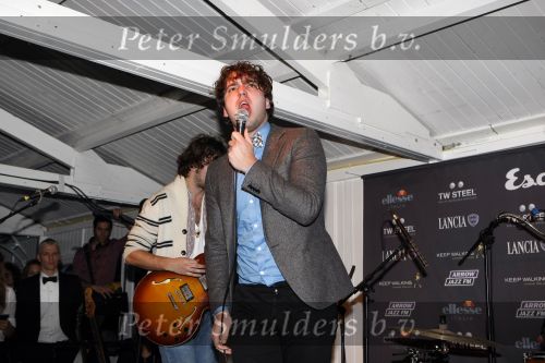Amsterdam 18 november 2009
Esquire best geklede man van Nederland verkiezing. band Go back to the zoo
Peter Smulders bv