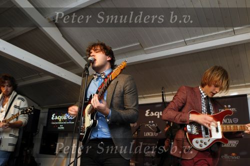 Amsterdam 18 november 2009
Esquire best geklede man van Nederland verkiezing. band Go back to the zoo
Peter Smulders bv