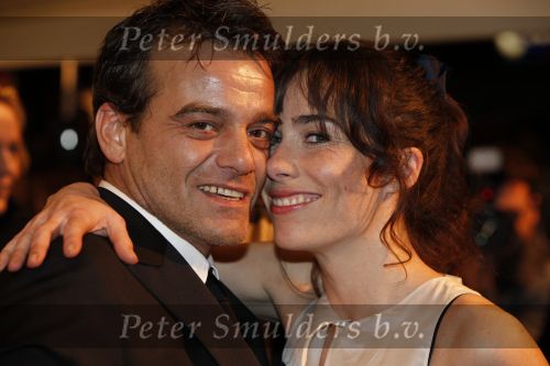Amsterdam 16 november 2009
Premiere komt een vrouw bij de dochter in Tuschinski. Halina Reijn met vriend
Peter Smulders bv
