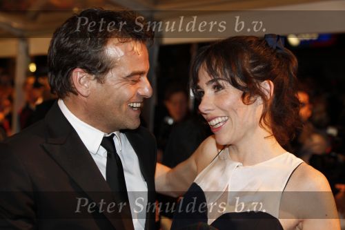 Amsterdam 16 november 2009
Premiere komt een vrouw bij de dochter in Tuschinski. Halina Reijn met vriend
Peter Smulders bv