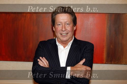 Amsterdam Schiphol 23 november 2009
Presentatie boek Hans Kazan in het Hilton hotel.
Peter Smulders bv