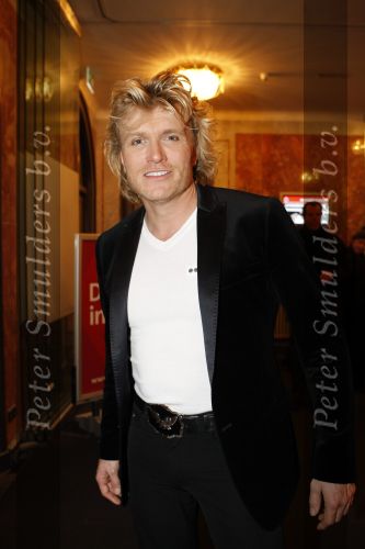 Amsterdam 11 november 2009
Hans Klok met Gerard Joling bij premiere carre.
Peter Smulders bv