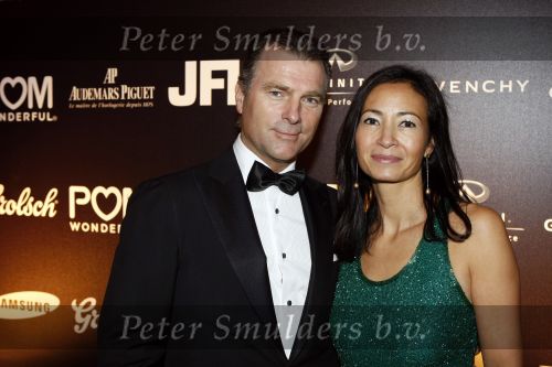 Amsterdam 21 november 2009
Gala van JFK waar de nederlander van het jaar gekozen wordt in de passenger terminal. Hens Bagijn met vrouw
Peter Smulders bv