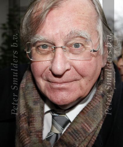 Amsterdam 6 december 2009
Premiere prins Claus in Carre. Koningin Beatrix Prins Constantijn en Prinses Laurentien zijn daarbij aanwezig. Huub Oosterhuis met vrouw
Peter Smulders bv