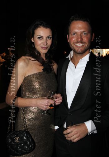 Amsterdam 10 december 2009
VIP avond van de miljonair fair in de RAI. Irene v d Laar met vriend
Peter Smulders bv