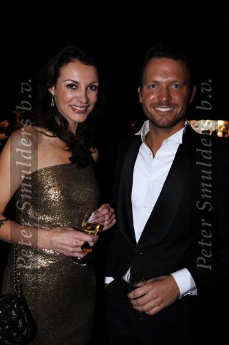Amsterdam 10 december 2009
VIP avond van de miljonair fair in de RAI. Irene v d Laar met vriend
Peter Smulders bv