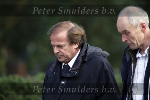 Amsterdam 8 december 2009
Begrafenis Ramses Shaffy op zorgvlied. Ramses vertrok met koets vanaf Carre. Daar waren Liesbeth List met man en dochter en Kitty Courbois. Ivo Niehe
Peter Smulders bv