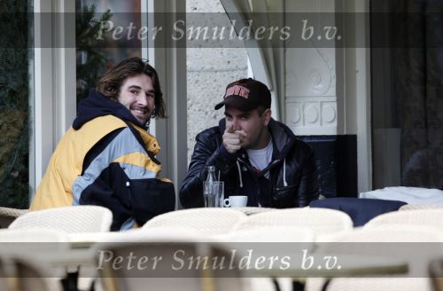 Amsterdam 5 december 2009
Jeroen v Koningsbrugge op terras.
Peter Smulders bv