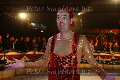 Helmond, 11 November 2009
Kestrscircus Herman Renz met diverse BN-ers in aktie
Jochem v Gelder als clown 
Foto Peter Smulders
