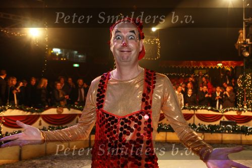 Helmond, 11 November 2009
Kestrscircus Herman Renz met diverse BN-ers in aktie
Jochem v Gelder als clown 
Foto Peter Smulders