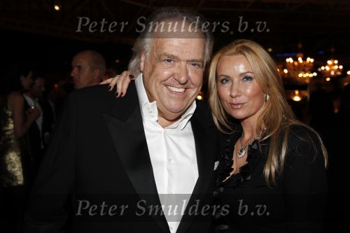 Amsterdam 10 december 2009
VIP avond van de miljonair fair in de RAI. John v Dijk met vriendin
Peter Smulders bv