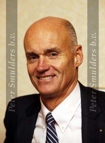 Amsterdam Schiphol 23 november 2009
Presentatie boek Hans Kazan in het Hilton hotel. Jur raatjes
Peter Smulders bv