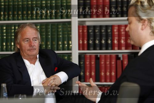 Den Haag 19 november 2009
Karel Hille intervieuwt Geert Wilders op het binnenhof.
Peter Smulders bv