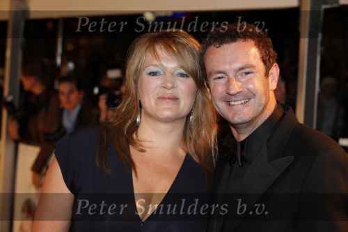 Amsterdam 16 november 2009
Premiere komt een vrouw bij de dochter in Tuschinski. Kluun met zijn vrouw
Peter Smulders bv
