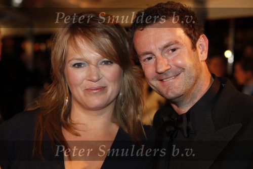 Amsterdam 16 november 2009
Premiere komt een vrouw bij de dochter in Tuschinski. Kluun met zijn vrouw
Peter Smulders bv