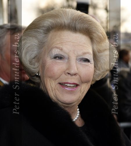 Amsterdam 6 december 2009
Premiere prins Claus in Carre. Koningin Beatrix Prins Constantijn en Prinses Laurentien zijn daarbij aanwezig.
Peter Smulders bv