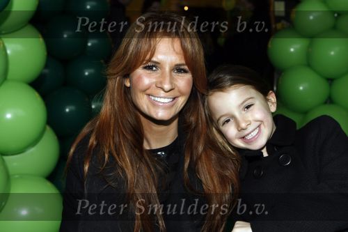 Amsterdam 28 november 2009
Premiere Arthur in pathe Arena. Marco en Leontine Borsato met hun kinderen Luca Senna en Jada
Peter Smulders bv