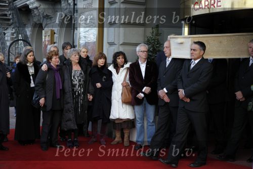 Amsterdam 8 december 2009
Begrafenis Ramses Shaffy op zorgvlied. Ramses vertrok met koets vanaf Carre. Daar waren Liesbeth List met man en dochter en Kitty Courbois
Peter Smulders bv