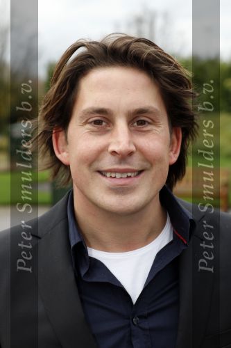 Kaatsheuvel 29 november 2009
Presentatie CD Sound of music in het efteling theater. Lodewijk Hoekstra met zijn vriendin Kristel Reijnhout
Peter Smulders bv