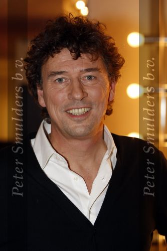 Hilversum 19 november 2009
Presentatie de gelukkige huisvrouw in het gooiland theater.
acteurs zij Isa Hoes Marc Klein Essink Ruben Lursen Anne Lamsvelt en Marie Louise Stheins.
Peter Smulders bv