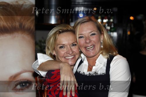 Laren 23 november 2009
Presentatie creme van Nannic. Mariska v Kolck met Marijke Kroymans
Peter Smulders bv