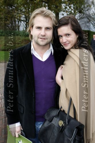 Kaatsheuvel 29 november 2009
Presentatie CD Sound of music in het efteling theater. Marly v d Velden met vriend
Peter Smulders bv