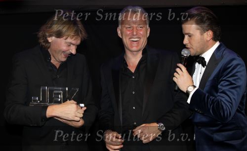 Amsterdam 21 november 2009
Gala van JFK waar de nederlander van het jaar gekozen wordt in de passenger terminal. Matthijs v Nieuwkerk met Winston Gerschtanowitz en Peter R de Vries
Peter Smulders bv