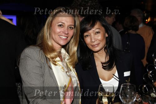 Amsterdam 25 november 2009
Opening grand cafe Players in amsterdam. Maureen met een vriendin
Peter Smulders bv