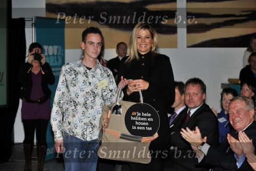 Rotterdam 3 december 2009
Prinses Maxima op bezoek in het Hilton in Rotterdam. Burgemeester Aboutaleb was ook aanwezig.
Peter Smulders bv