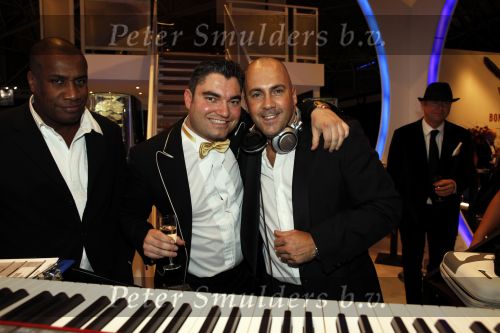 Amsterdam 10 december 2009
VIP avond van de miljonair fair in de RAI. Eddy v Weel van Prescan en Mental Theo
Peter Smulders bv