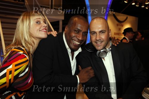 Amsterdam 10 december 2009
VIP avond van de miljonair fair in de RAI. Mental theo Nabuurs met Eddy v Weel
Peter Smulders bv