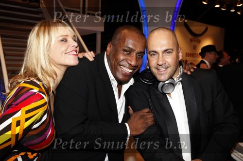 Amsterdam 10 december 2009
VIP avond van de miljonair fair in de RAI. Mental theo Nabuurs met Eddy v Weel
Peter Smulders bv