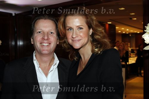 Amsterdam 1 december 2009
Opening Tiffany\'s winkel in de pc hooftstraat. Michiel Mol en Paulien Huizinga
Peter Smulders bv