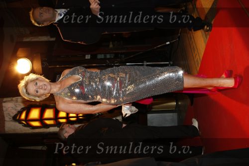 Amsterdam 16 november 2009
Premiere komt een vrouw bij de dochter in Tuschinski. jan en Monique des Bouvrie
Peter Smulders bv