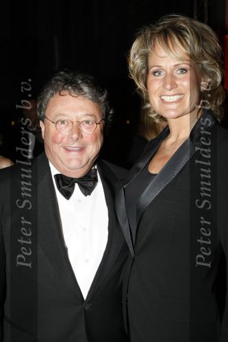 Amsterdam 21 november 2009
Gala van JFK waar de nederlander van het jaar gekozen wordt in de passenger terminal. 
Oger Lusink  met ex-partner Ceciel Lutke Veldhuis en zoons Sander Lusink en Martijn Lusink
Peter Smulders bv