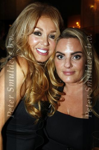 Amsterdam 9 december 2009
Presentatie Playboy met daarin Patricia Paay in Majestic. Patricia met Roosje de Vries
Peter Smulders bv