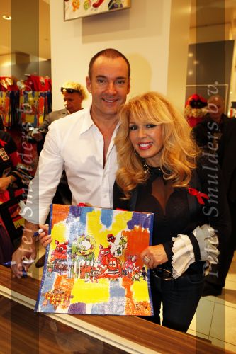 Amsterdam 28 november 2009
Bn ers lopen modeshow en verkopen art bags voor het aids fonds in de bijenkorf. Gerard Joling en Patricia Paay
Peter Smulders bv