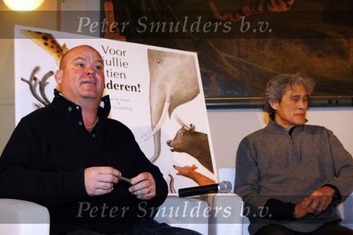 Amsterdam 16 november 2009
Presentatie Douwe egberts sinterklaas boeken. Paul de Leeuw
Peter Smulders bv