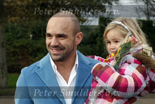 Kaatsheuvel 29 november 2009
Presentatie CD Sound of music in het efteling theater. Peter Post met zijn dochter Lola
Peter Smulders bv