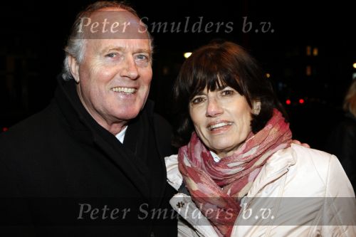 Gouda 7 december 2009
Premiere de gelukkige huisvrouw in schouwburg van Gouda. Peter Tuinman met partner
Peter Smulders bv