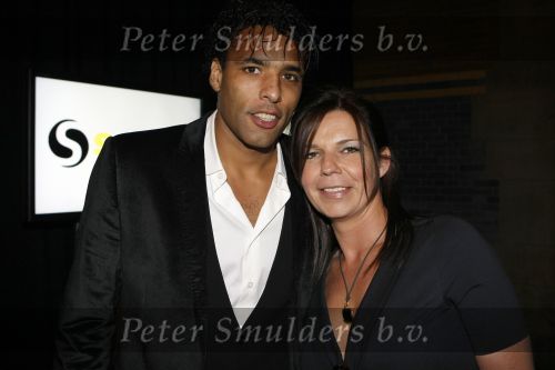 Amsterdam 9 november 2009
LAF Life after Football beurs  in de beurs van Berlage. Pierre v Hooijdonk met vrouw
Peter Smulders bv
