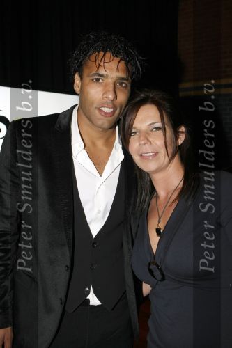 Amsterdam 9 november 2009
LAF Life after Football beurs  in de beurs van Berlage. Pierre v Hooijdonk met vrouw
Peter Smulders bv